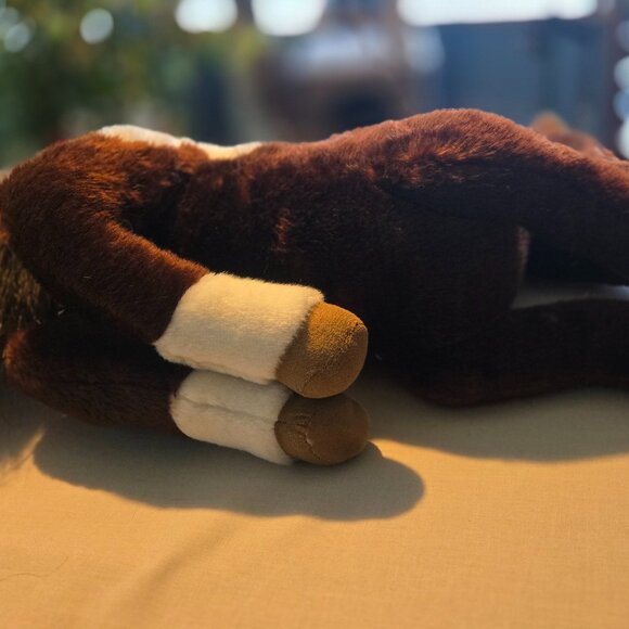 BREYER RESTING LARGE BROWN WHITE HORSE DISPLAYED ONLY - Picture 7 of 12